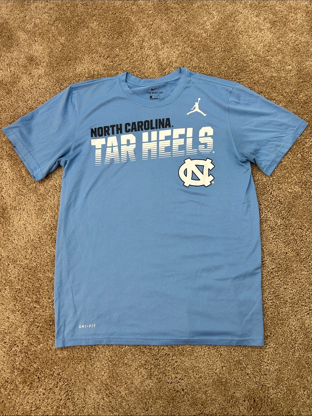 Jordan UNC Tar Heels Mens M Carolina Blue Graphic Short Sleeve T-Shirt